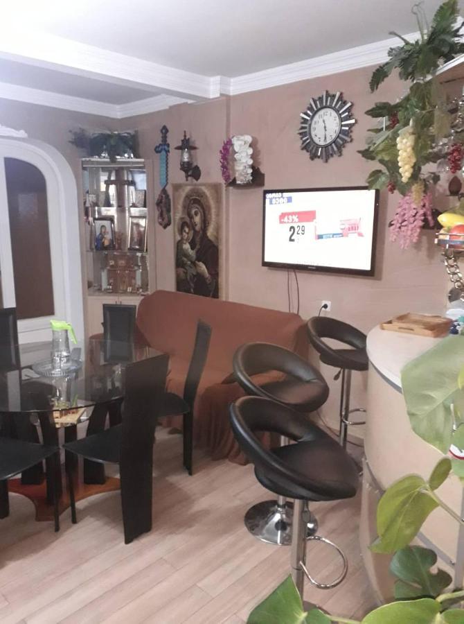 3 Room Flat In Тбилиси Екстериор снимка