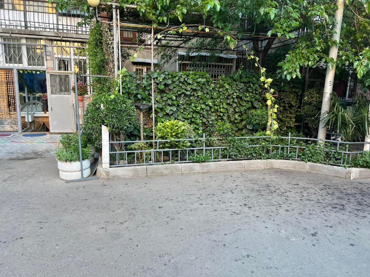 3 Room Flat In Тбилиси Екстериор снимка