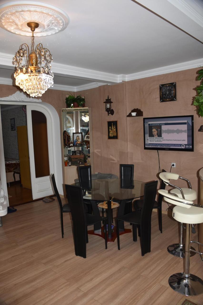 3 Room Flat In Тбилиси Екстериор снимка
